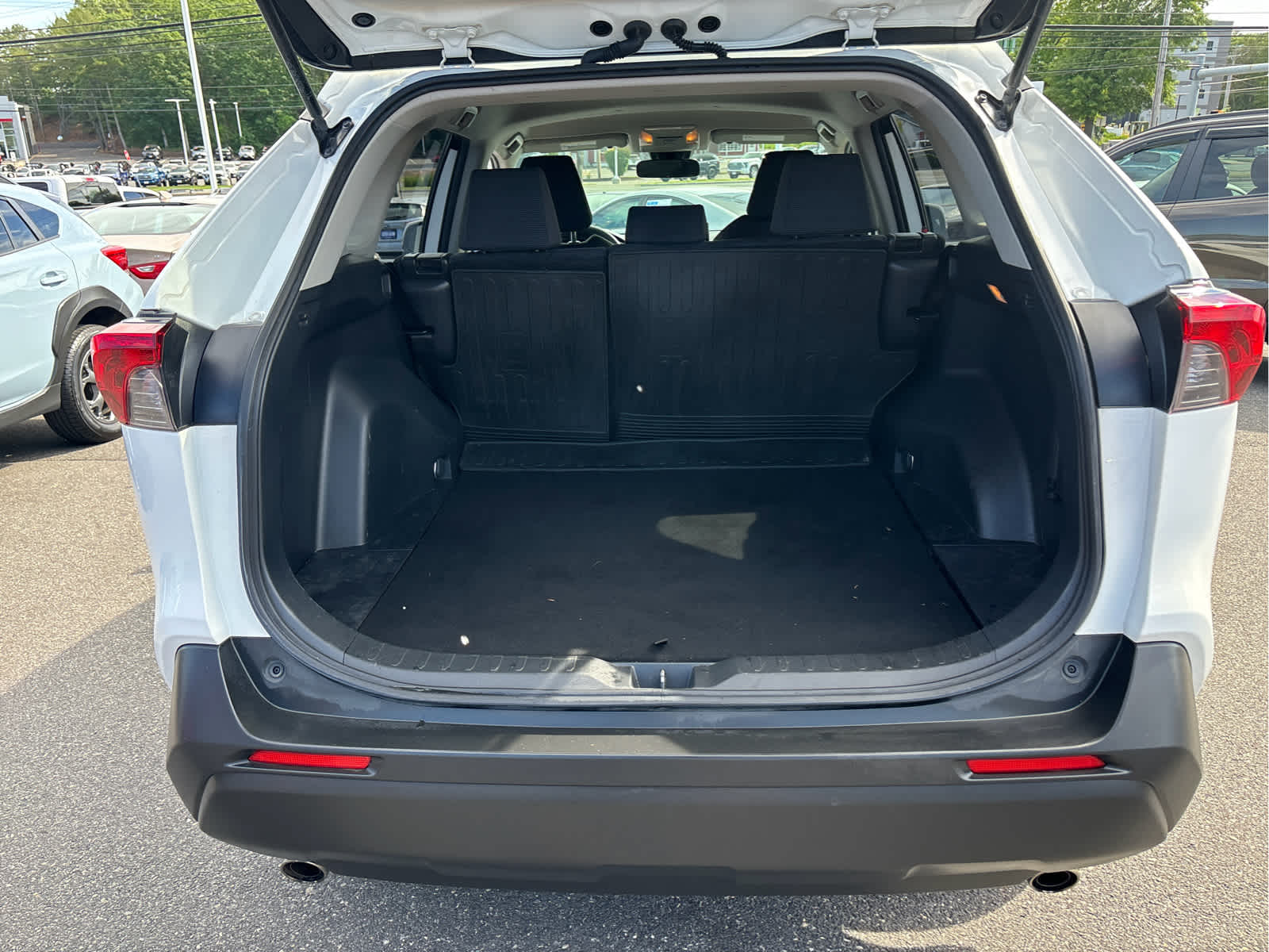 2019 Toyota RAV4 LE