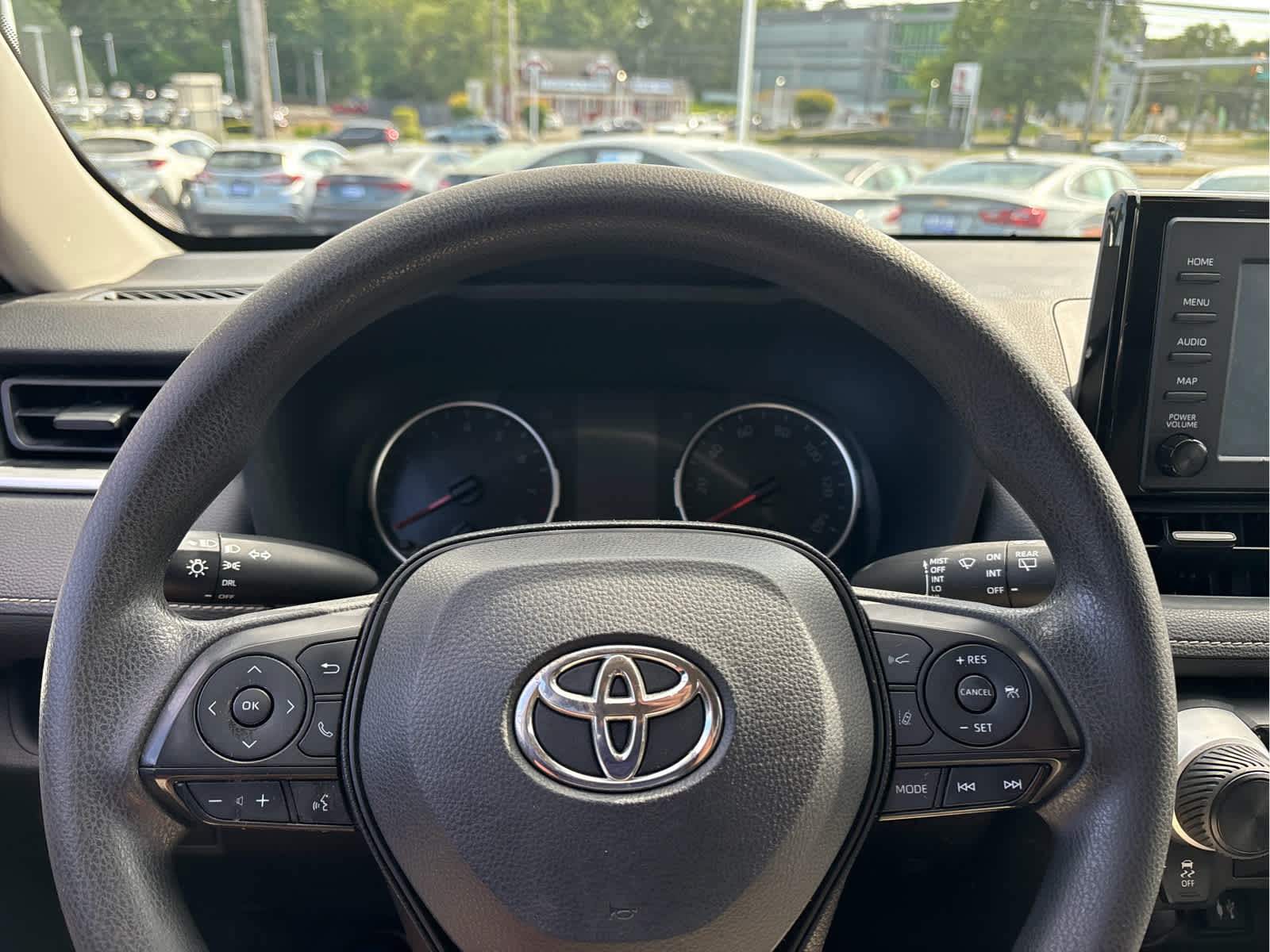 2019 Toyota RAV4 LE