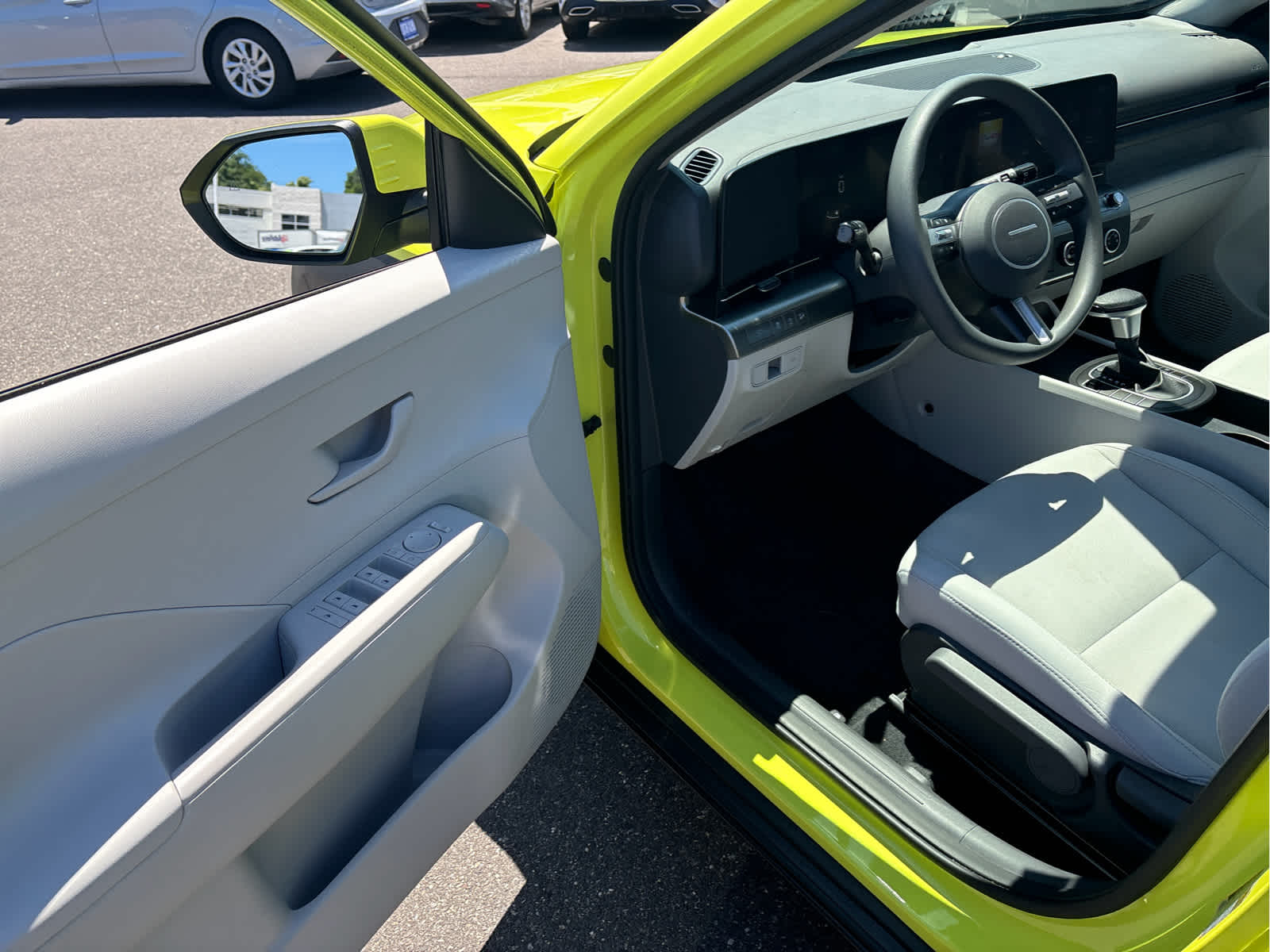 2024 Hyundai Kona SE