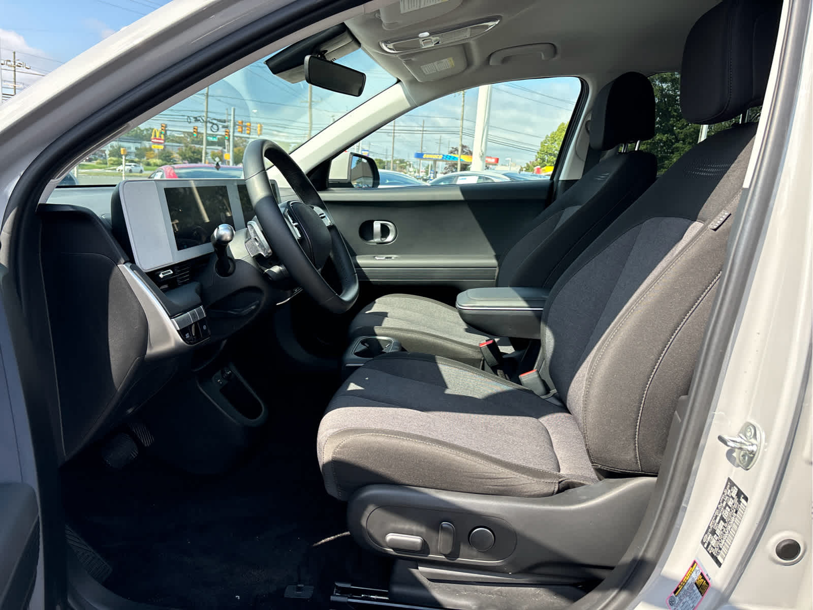 2024 Hyundai IONIQ 5 SE