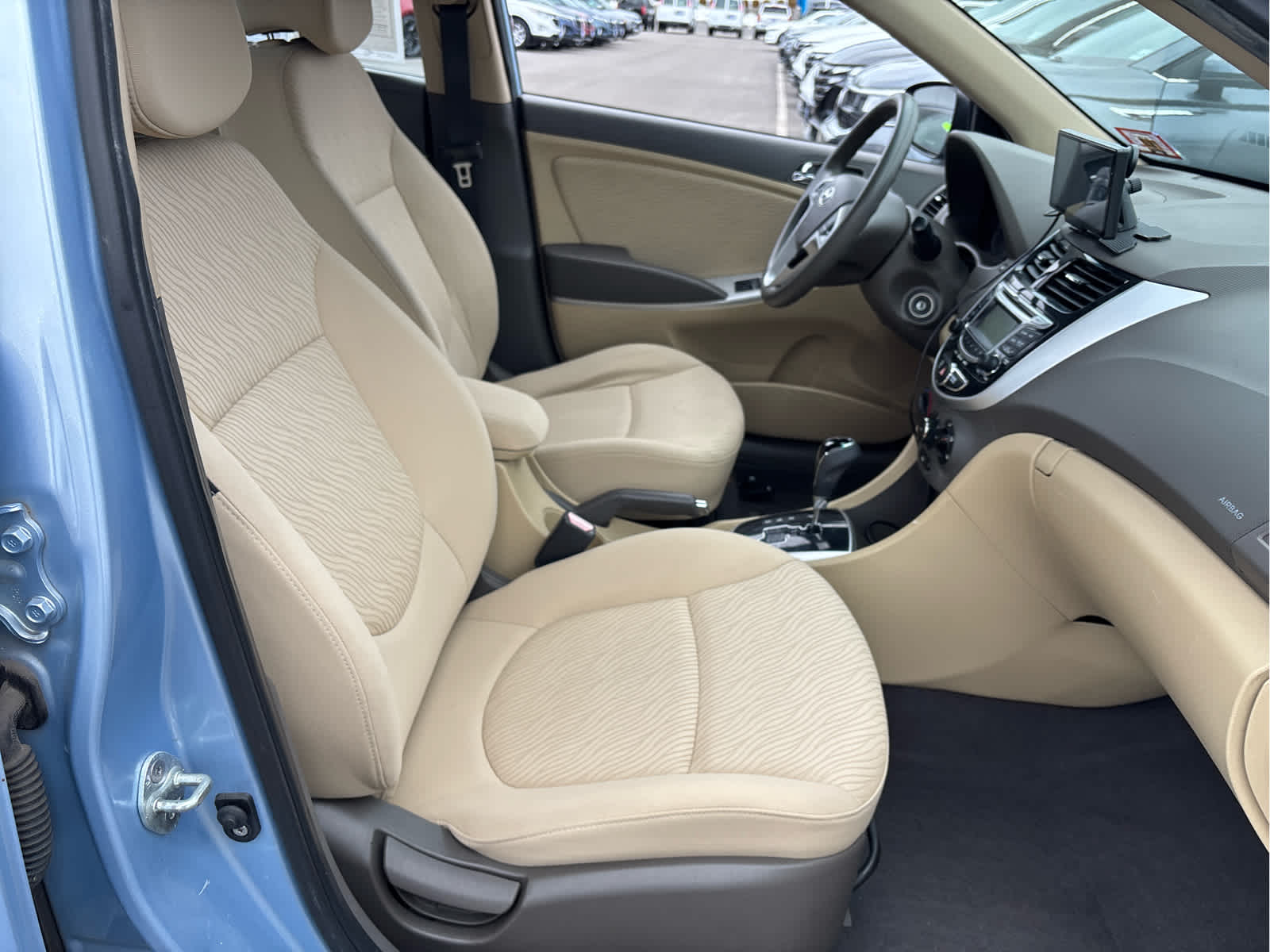 2012 Hyundai Accent GLS