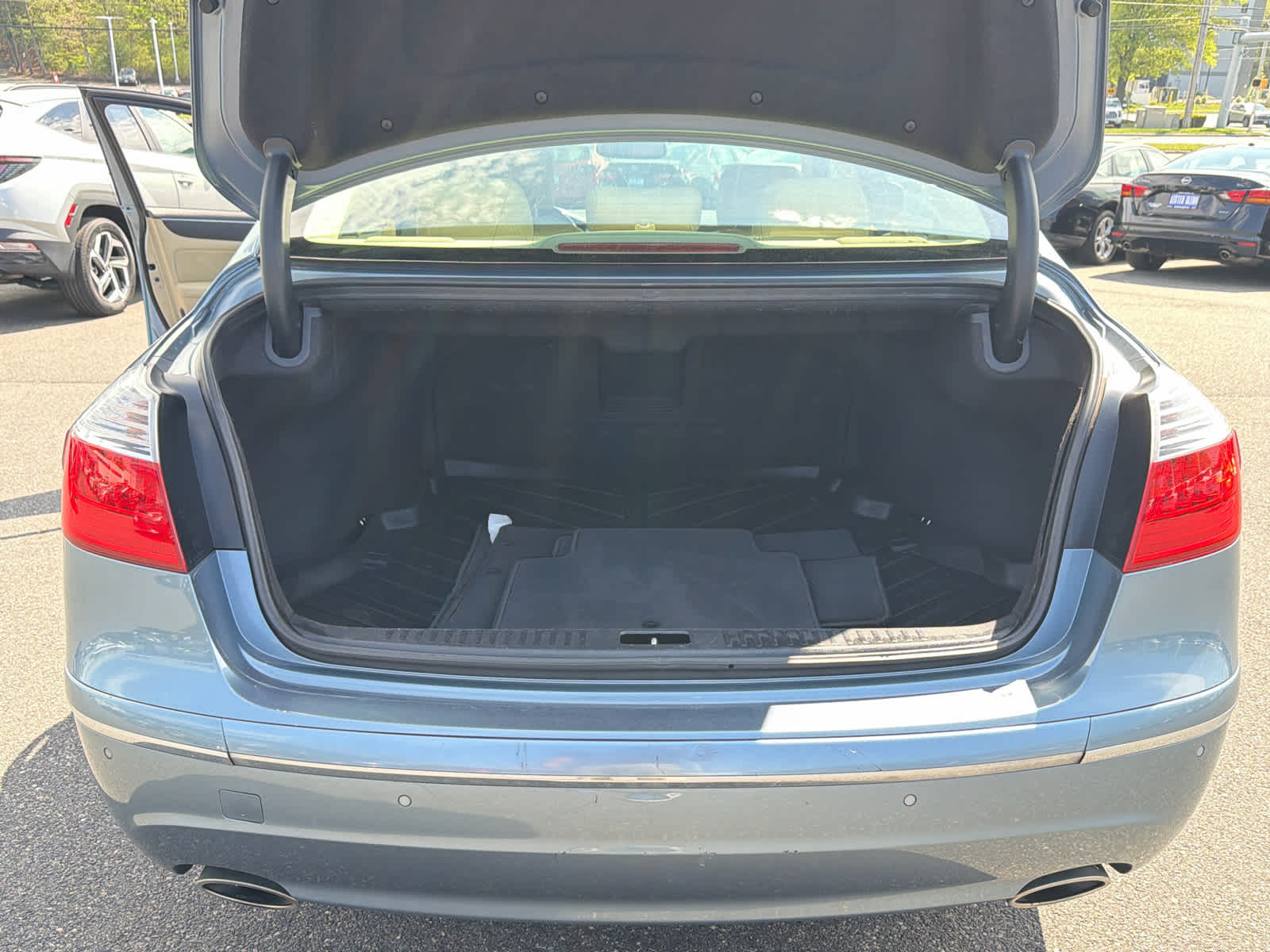 2011 Hyundai Genesis 4dr Sdn V8