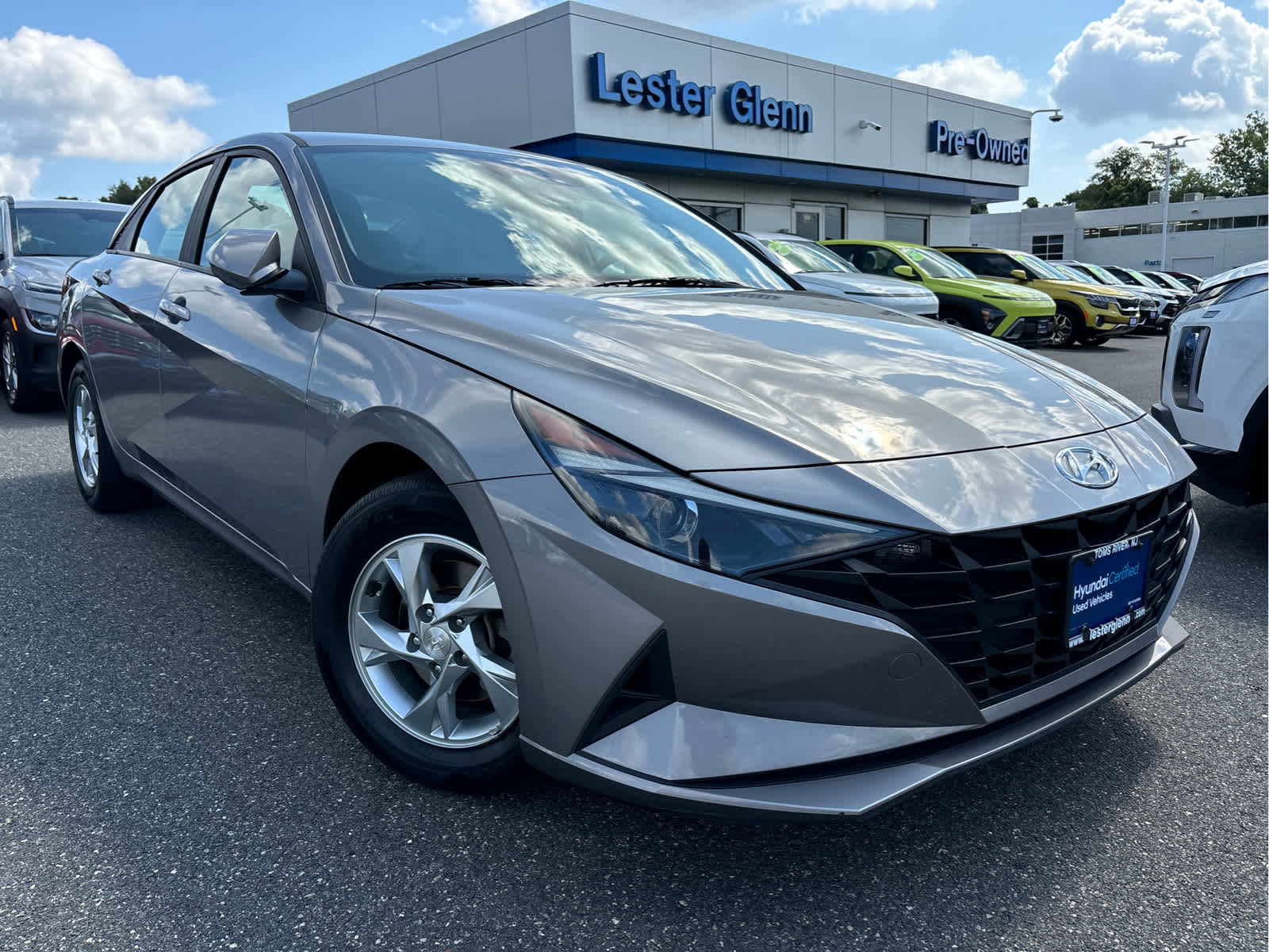 2023 Hyundai Elantra SE