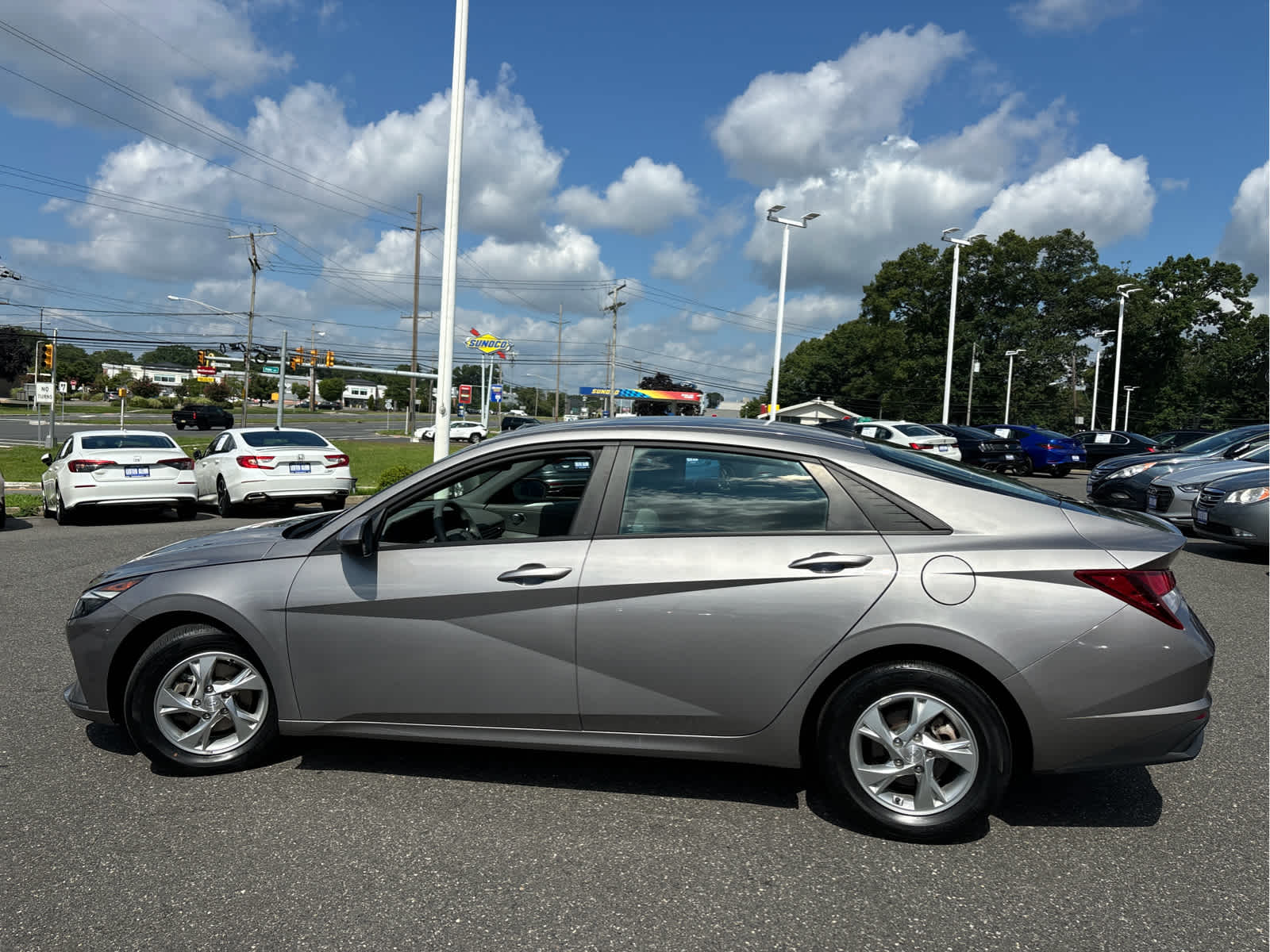 2023 Hyundai Elantra SE