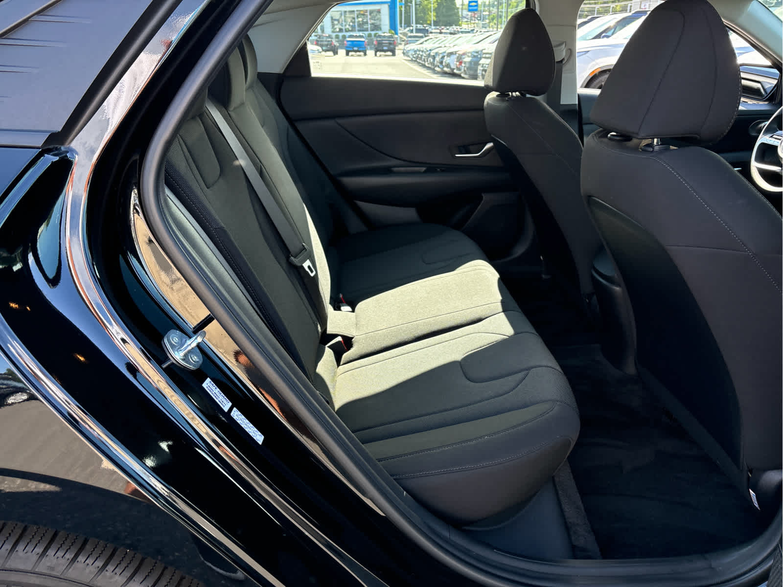 2023 Hyundai Elantra SE
