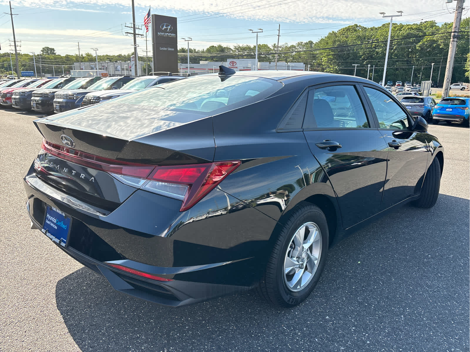 2023 Hyundai Elantra SE