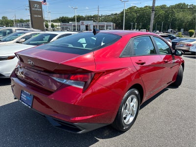 2023 Hyundai Elantra SE