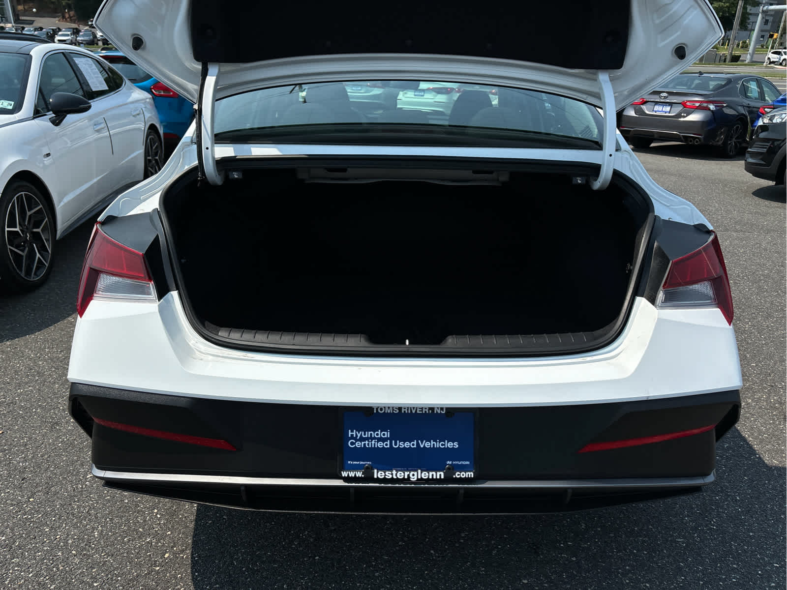 2024 Hyundai Elantra SE