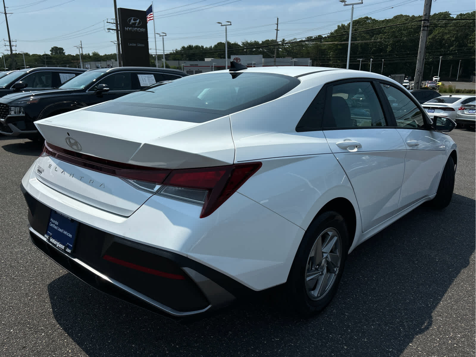 2024 Hyundai Elantra SE