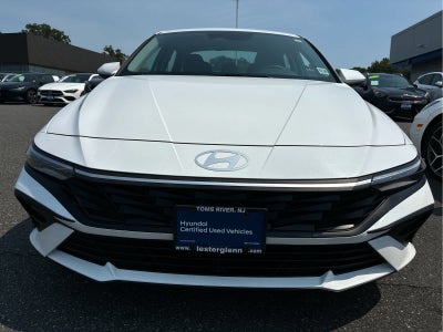 2024 Hyundai Elantra SE