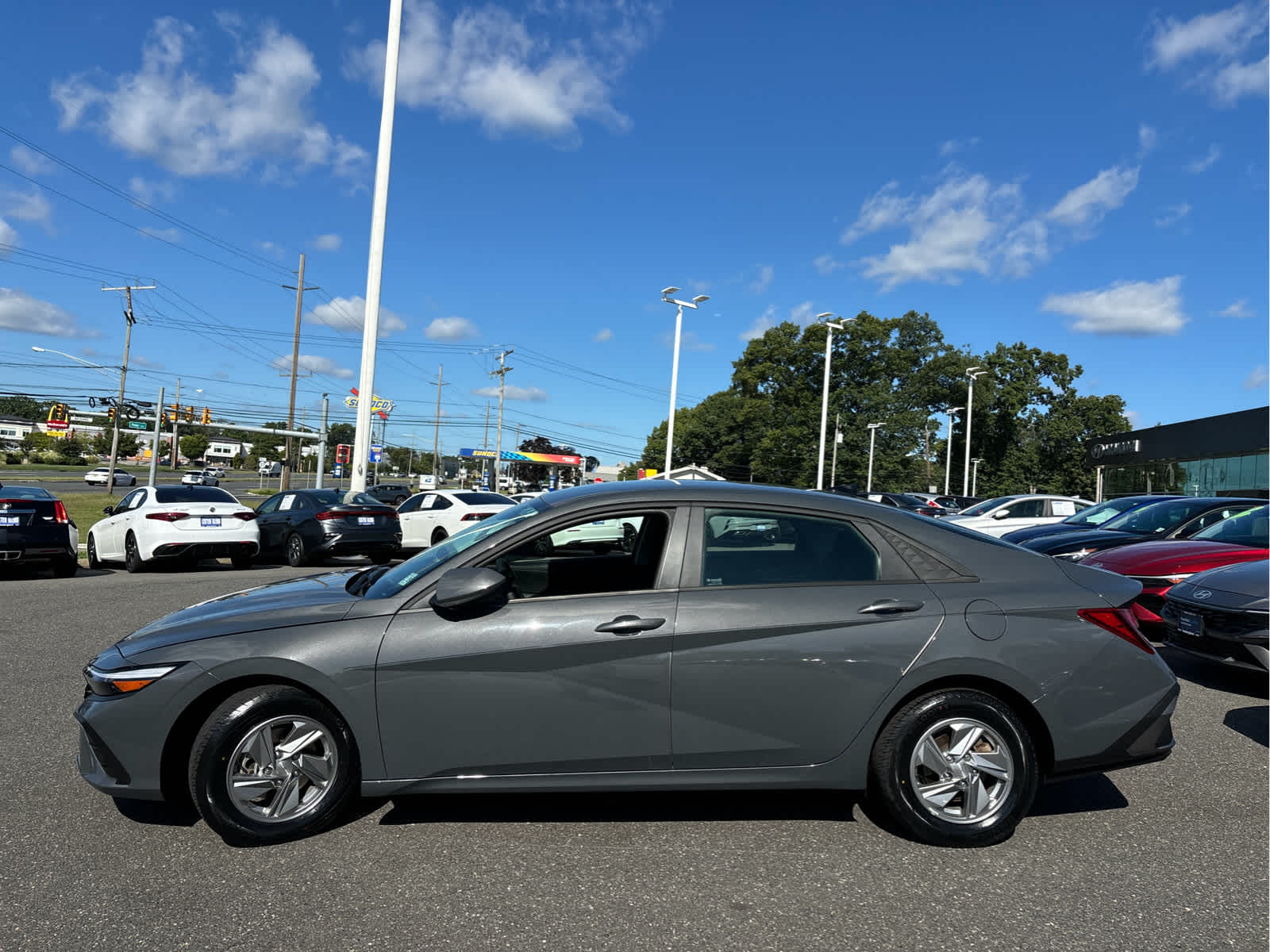 2024 Hyundai Elantra SE