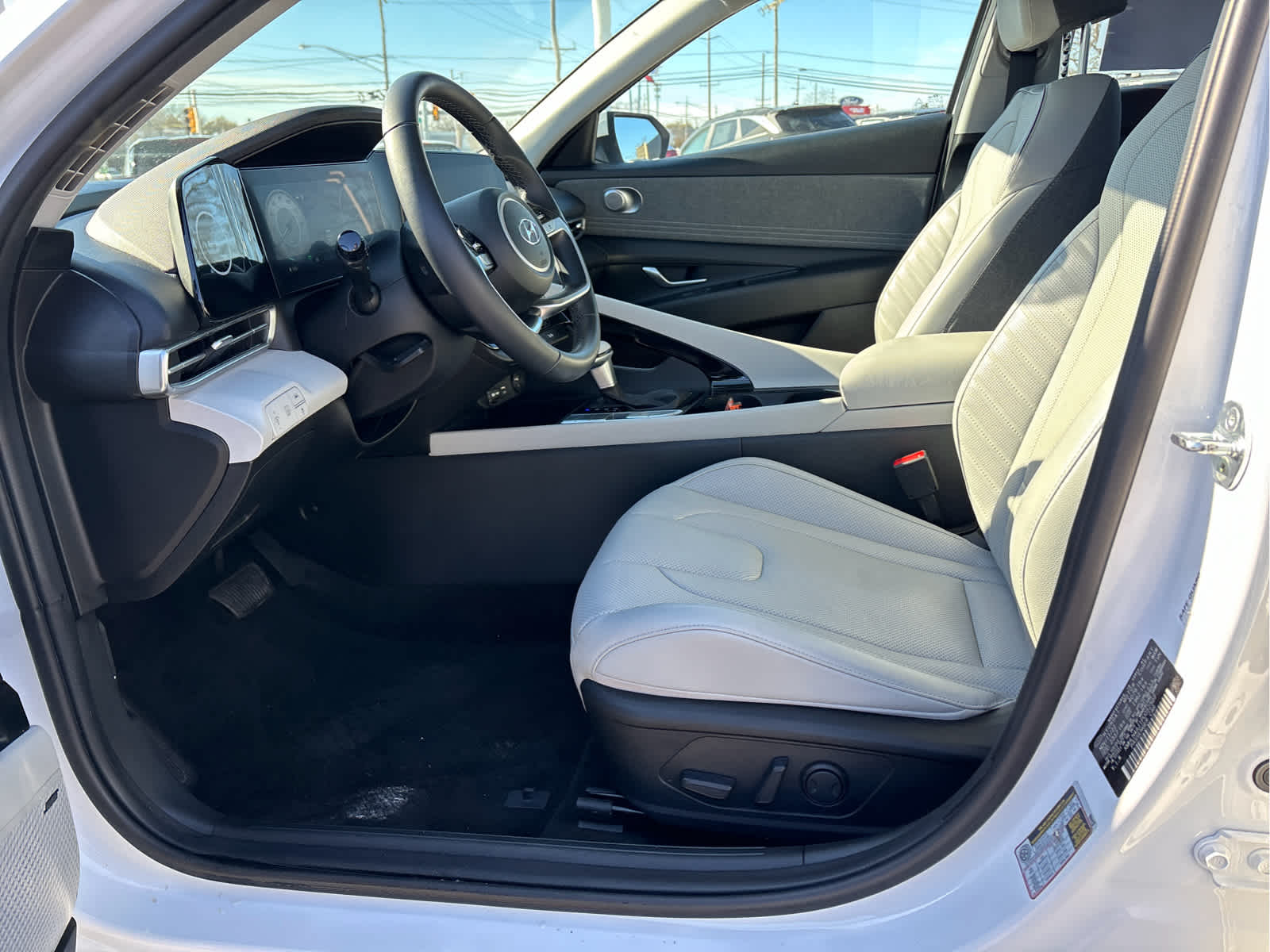 2023 Hyundai Elantra Hybrid Limited