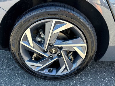 2025 Hyundai Elantra Limited