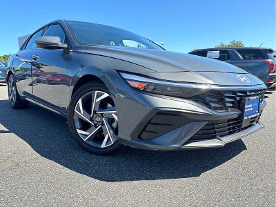 2025 Hyundai Elantra Limited