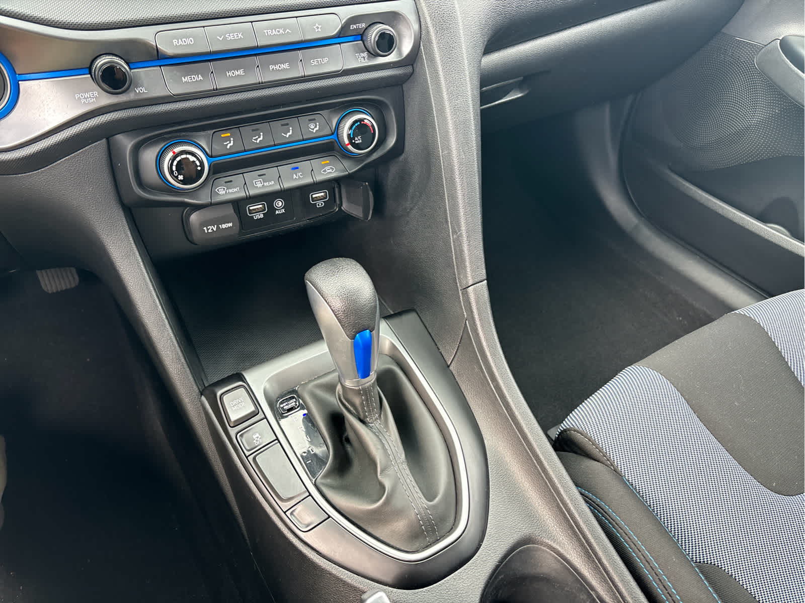 2020 Hyundai Veloster 2.0