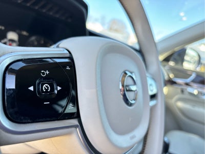 2019 Volvo XC90 Momentum