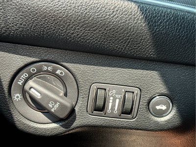 2018 Dodge Challenger SXT Plus