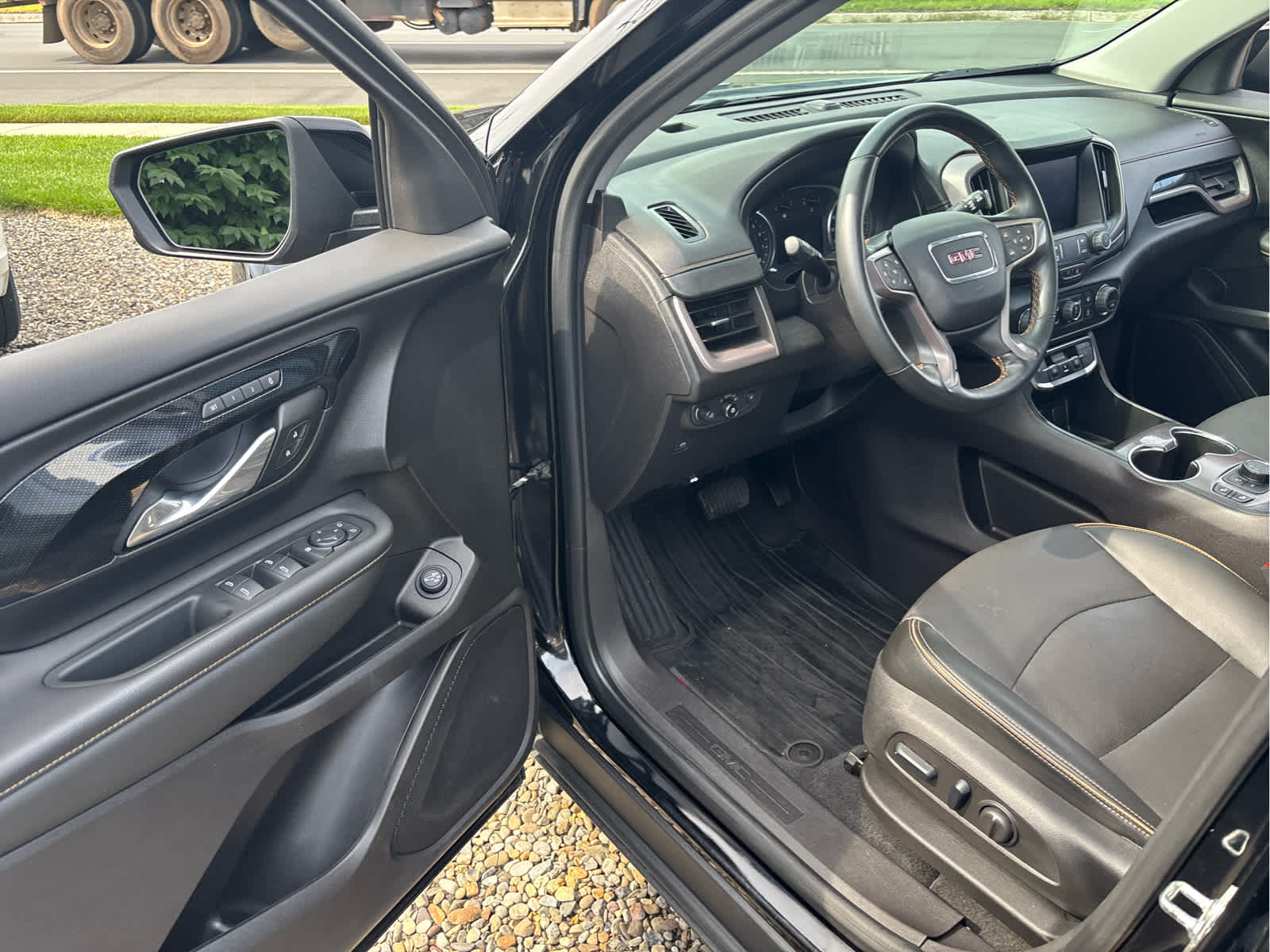 2024 GMC Terrain AT4