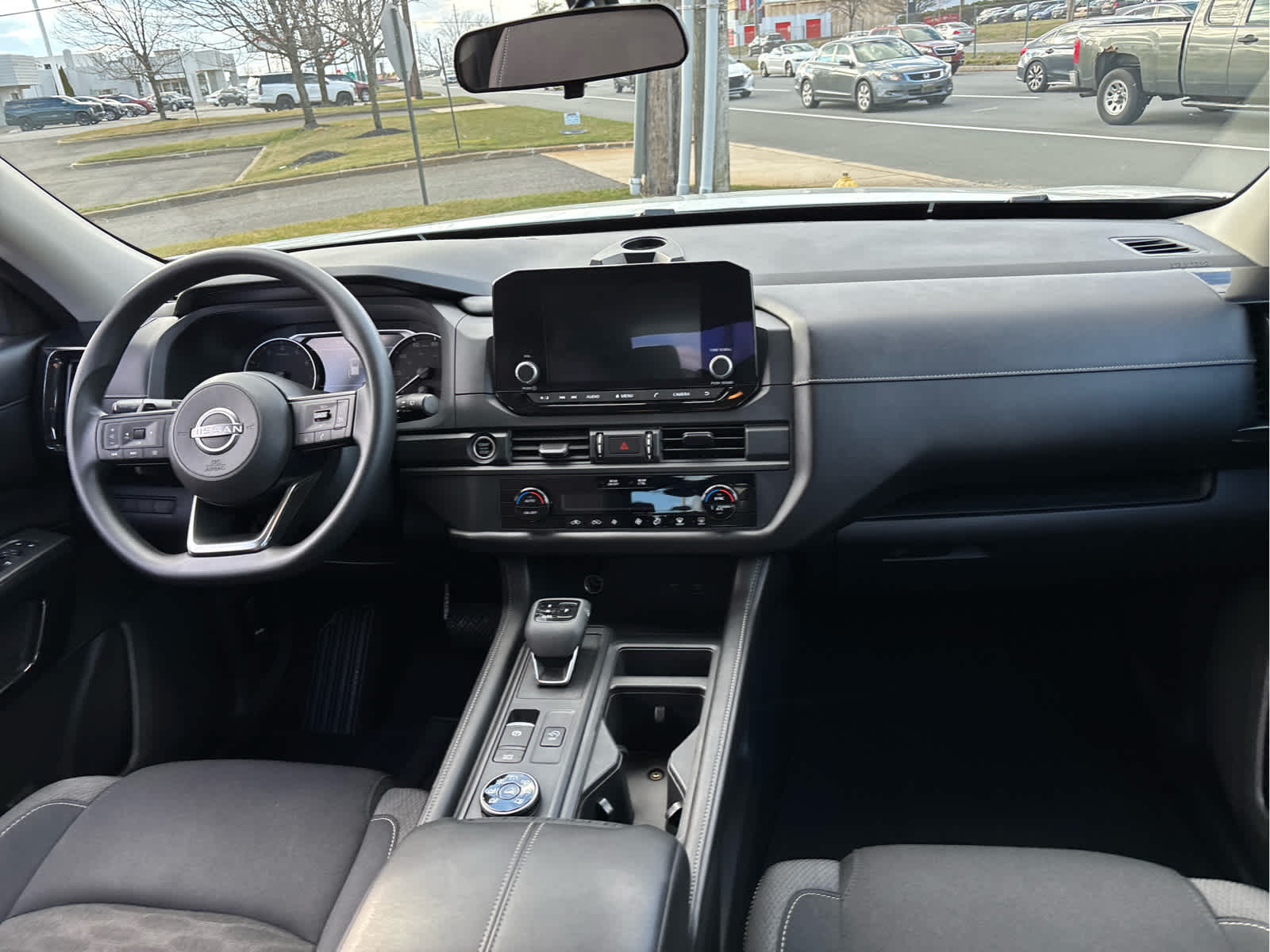 2023 Nissan Pathfinder S