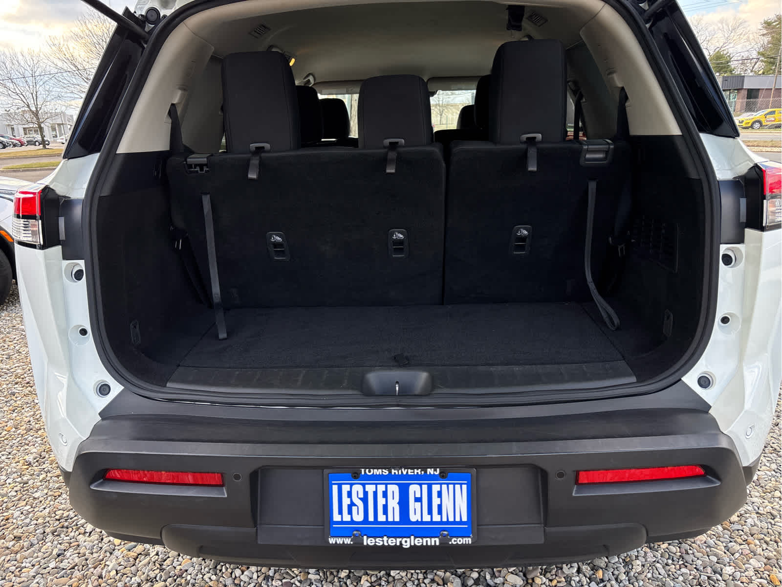 2023 Nissan Pathfinder S