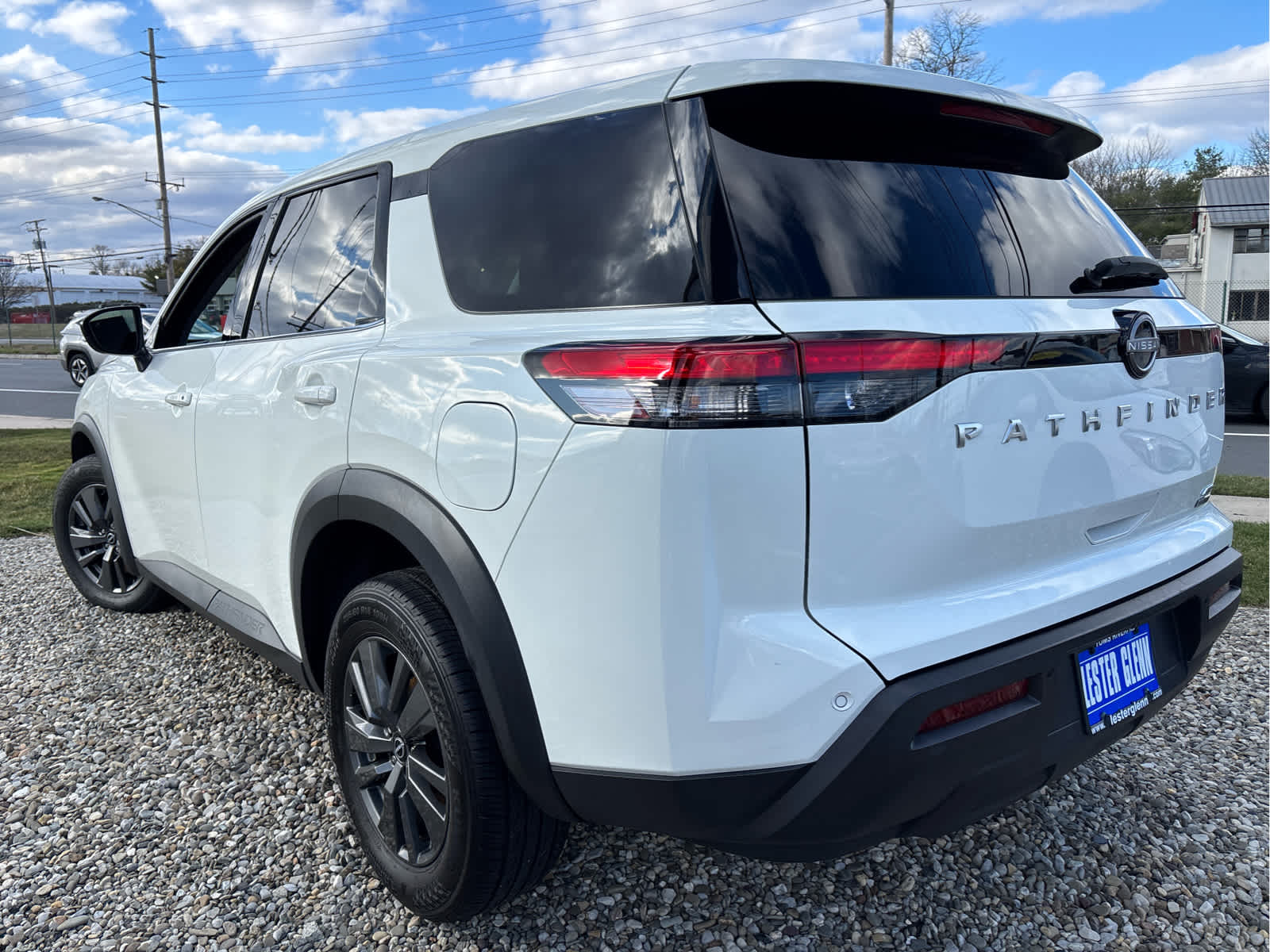 2023 Nissan Pathfinder S