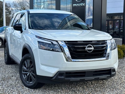 2023 Nissan Pathfinder S