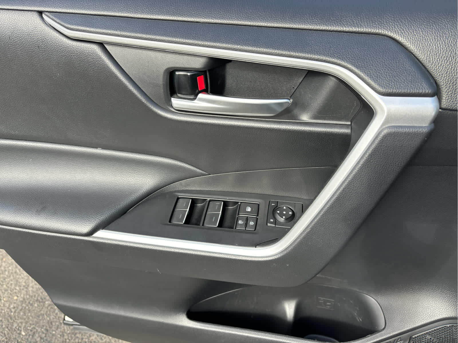 2023 Toyota RAV4 Hybrid Woodland