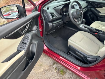 2023 Subaru Impreza 5-door CVT