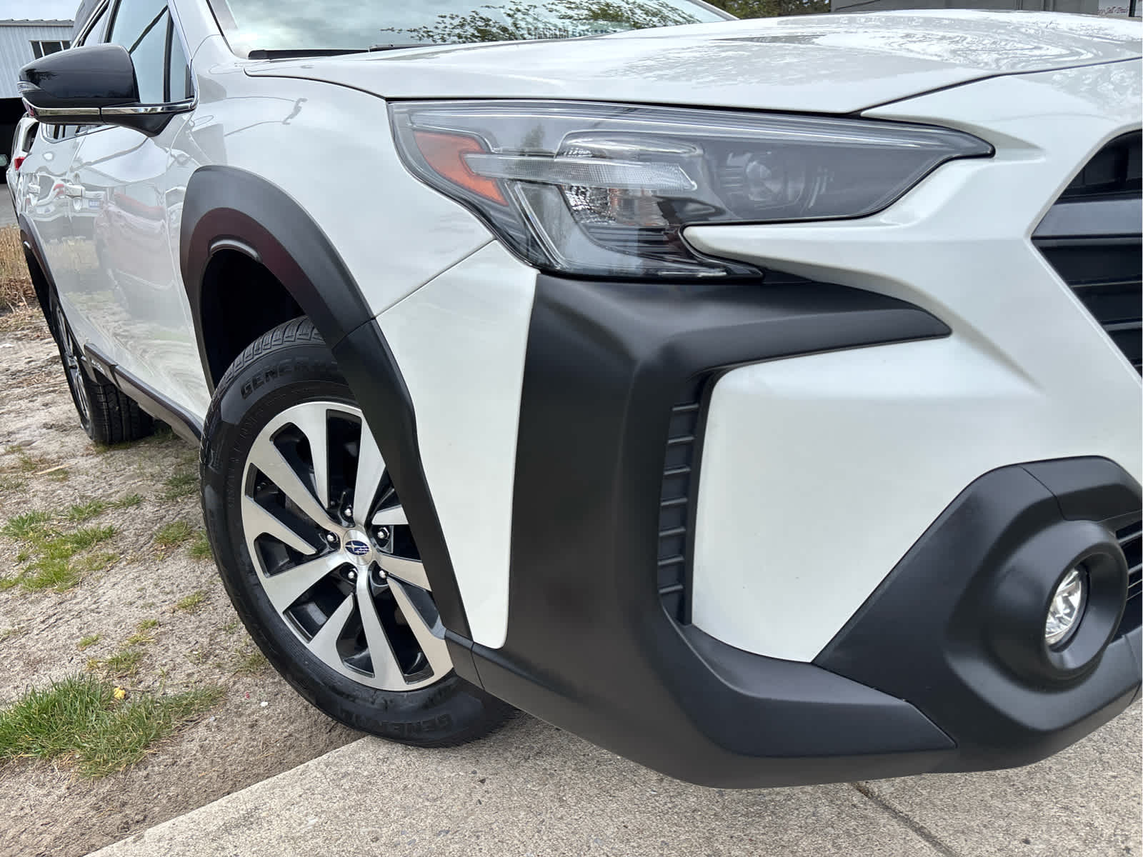 2023 Subaru Outback Premium