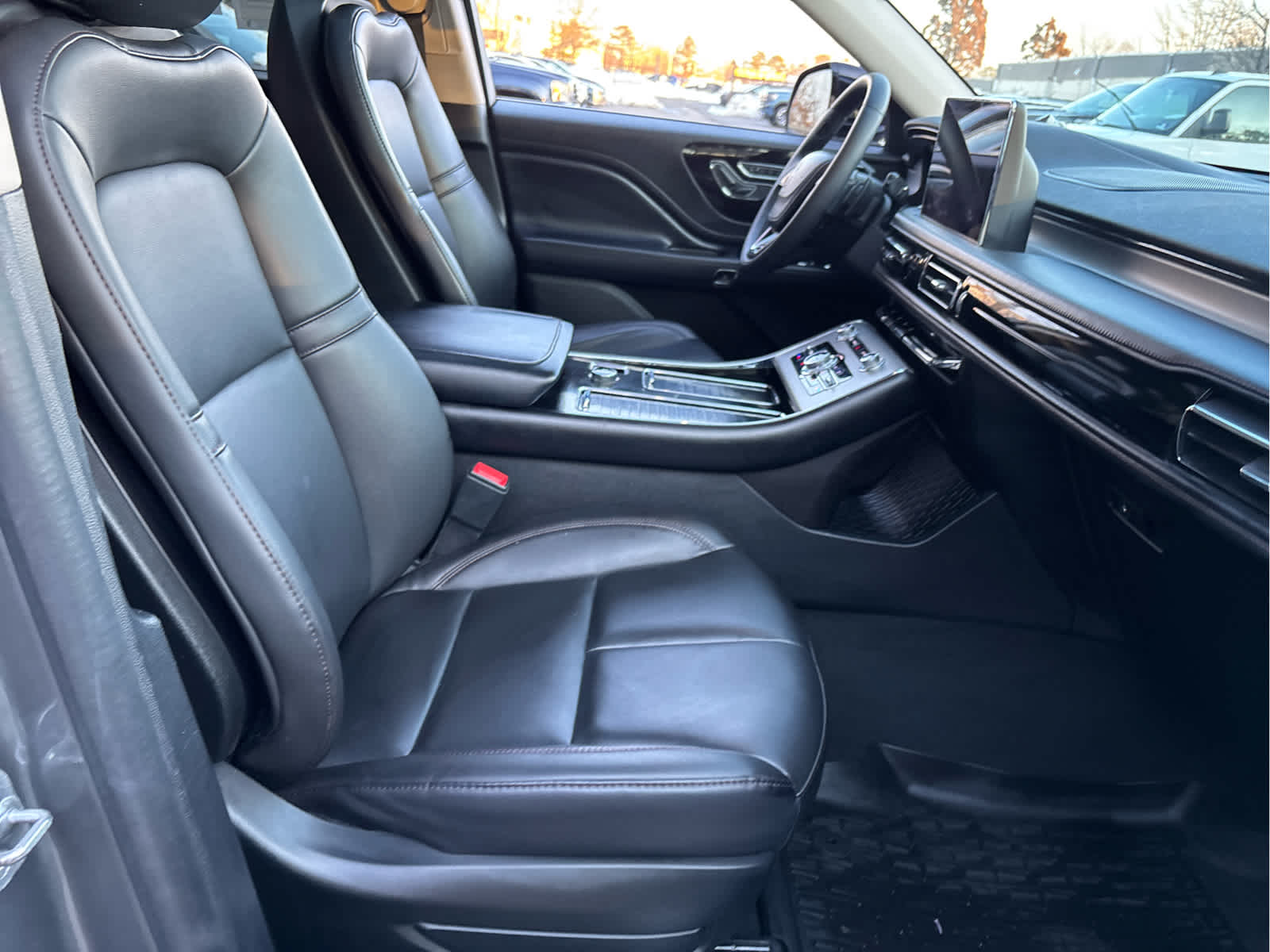 2022 Lincoln Aviator Standard