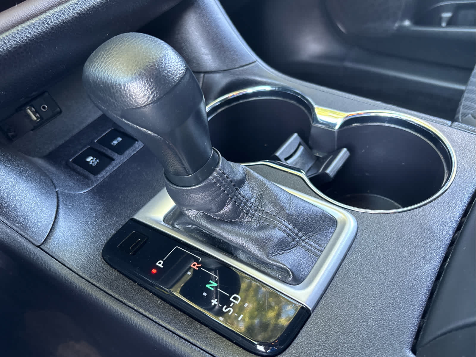 2016 Toyota Highlander LE