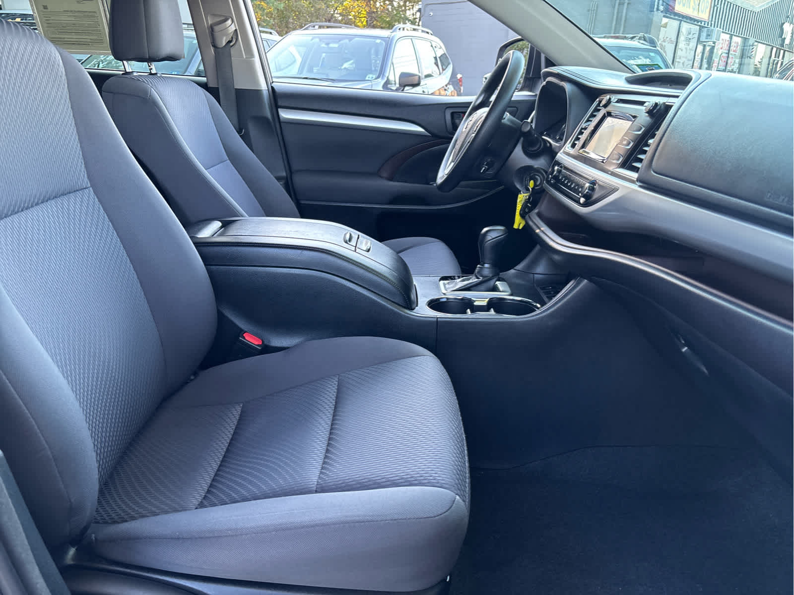 2016 Toyota Highlander LE