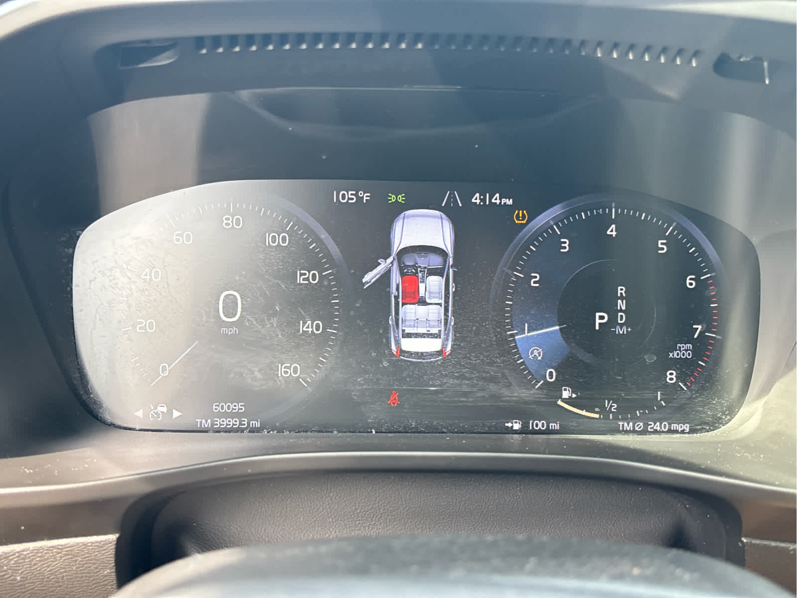 2022 Volvo XC40 R-Design