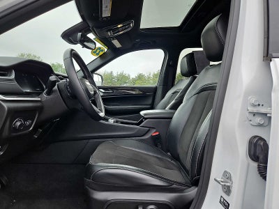 2022 Jeep Grand Cherokee Altitude