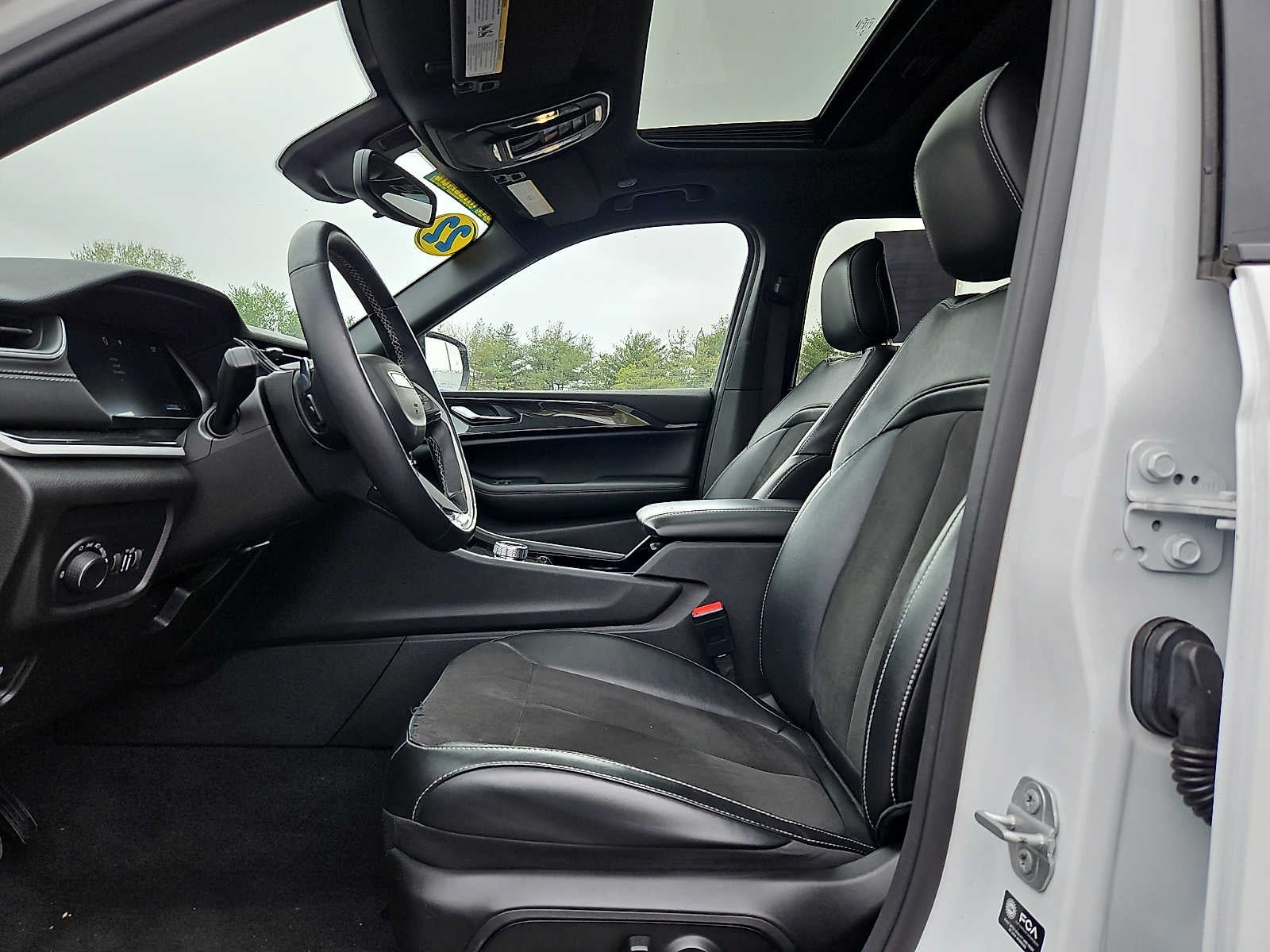 2022 Jeep Grand Cherokee Altitude