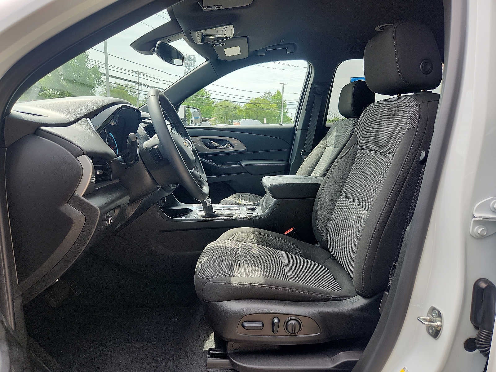 2024 Chevrolet Traverse Limited LT Cloth