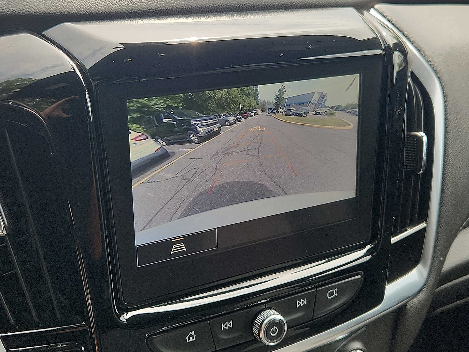 2024 Chevrolet Traverse Limited LT Cloth