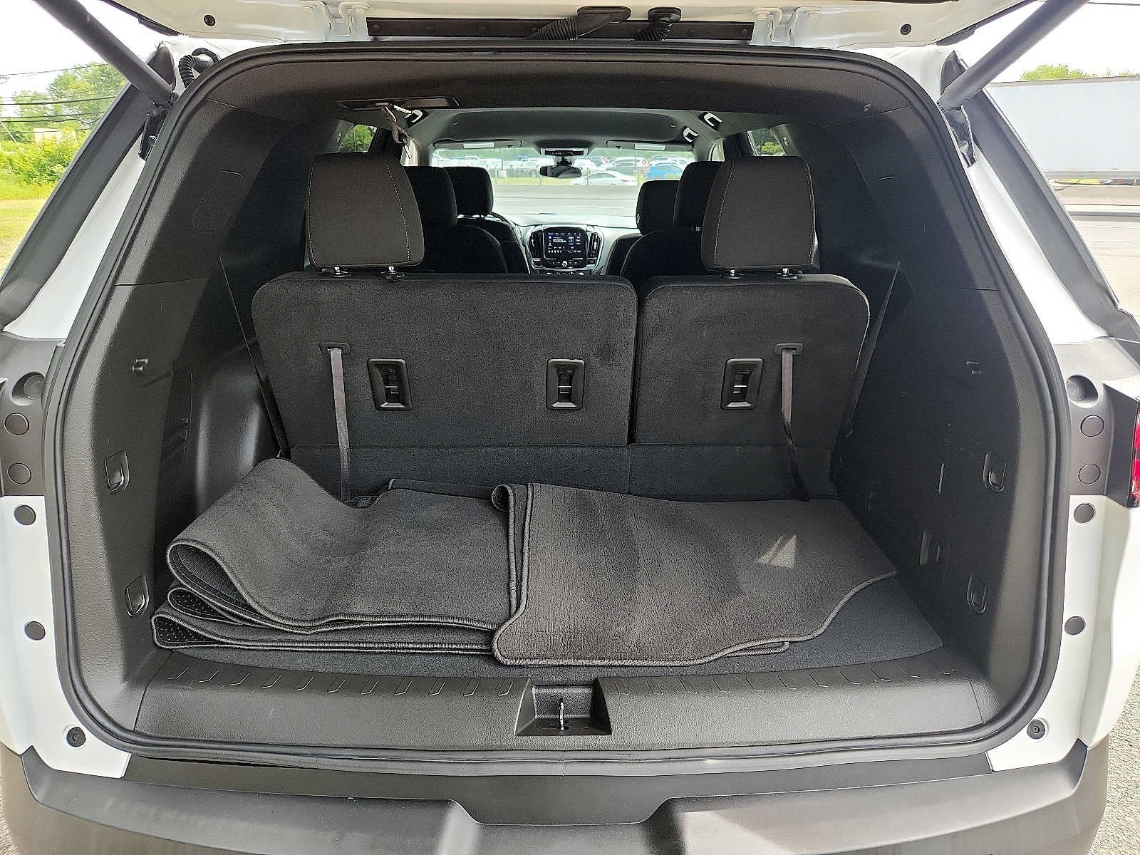 2024 Chevrolet Traverse Limited LT Cloth