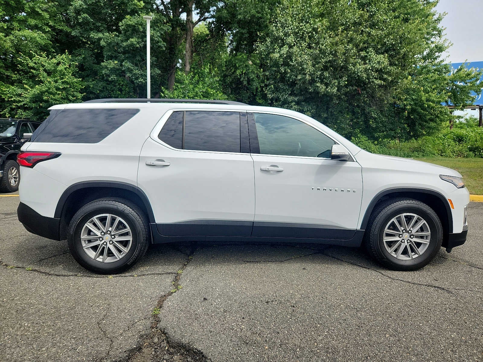 2024 Chevrolet Traverse Limited LT Cloth
