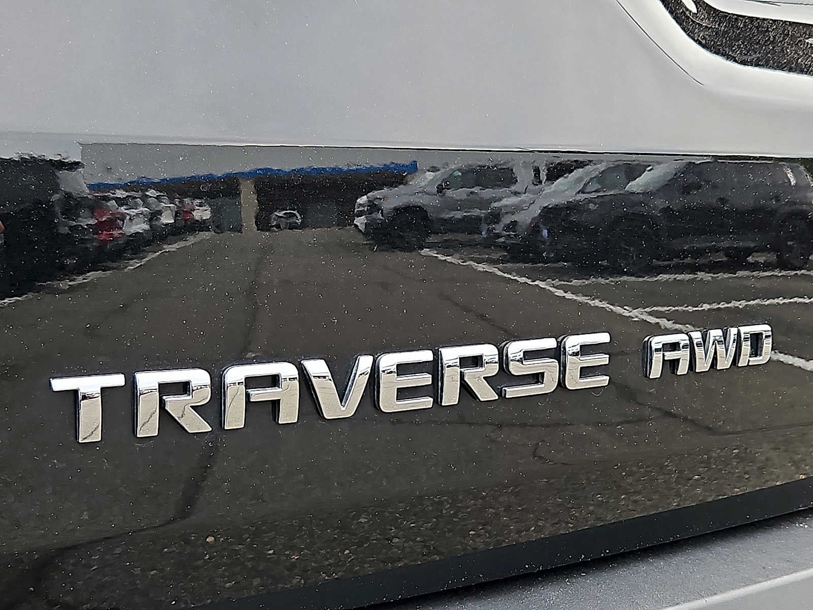 2023 Chevrolet Traverse LT Cloth