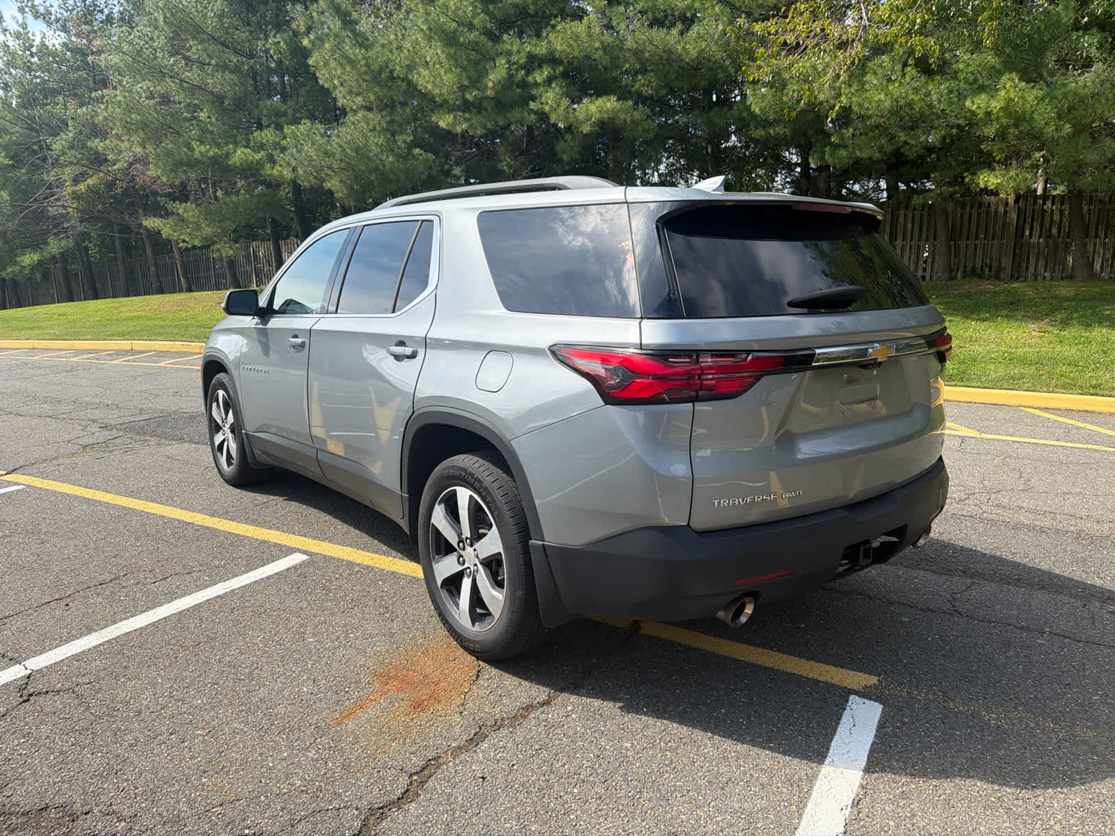 2023 Chevrolet Traverse LT Leather