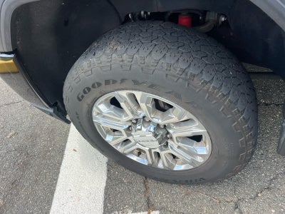 2023 GMC Sierra 2500HD Denali