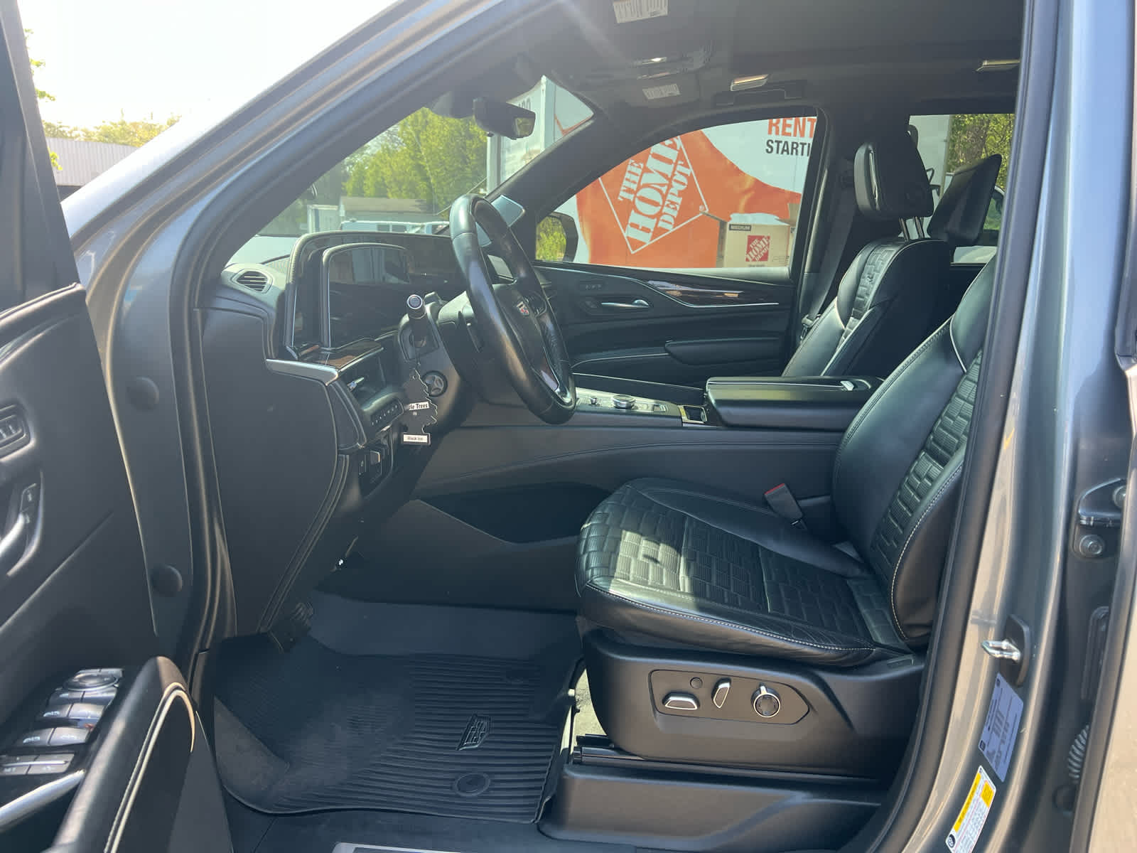 2022 Cadillac Escalade Sport Platinum