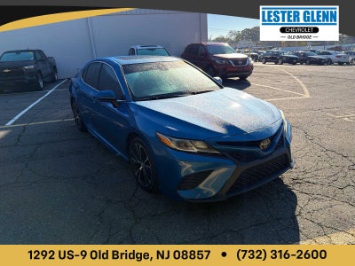 2018 Toyota Camry SE