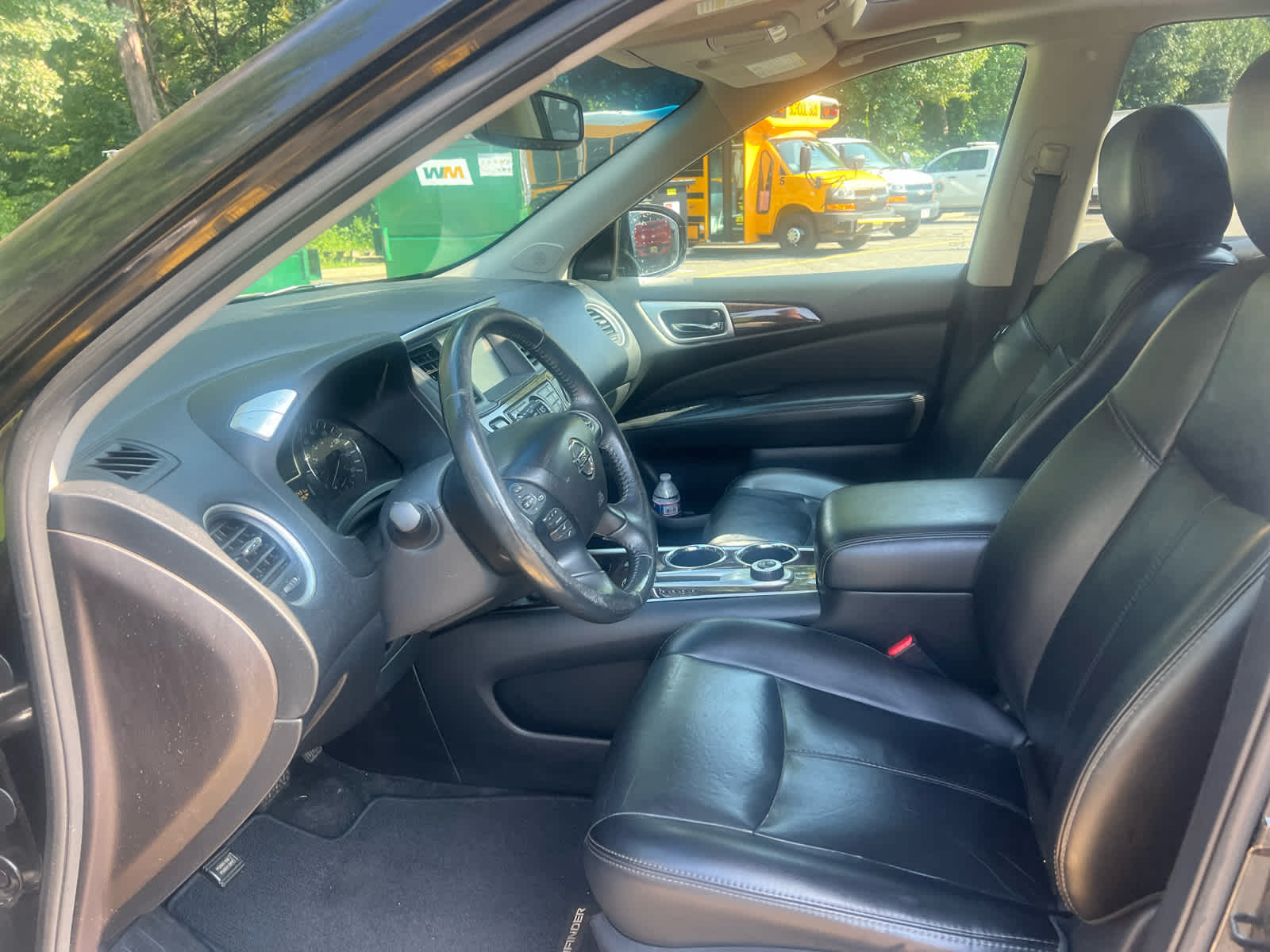 2015 Nissan Pathfinder SL