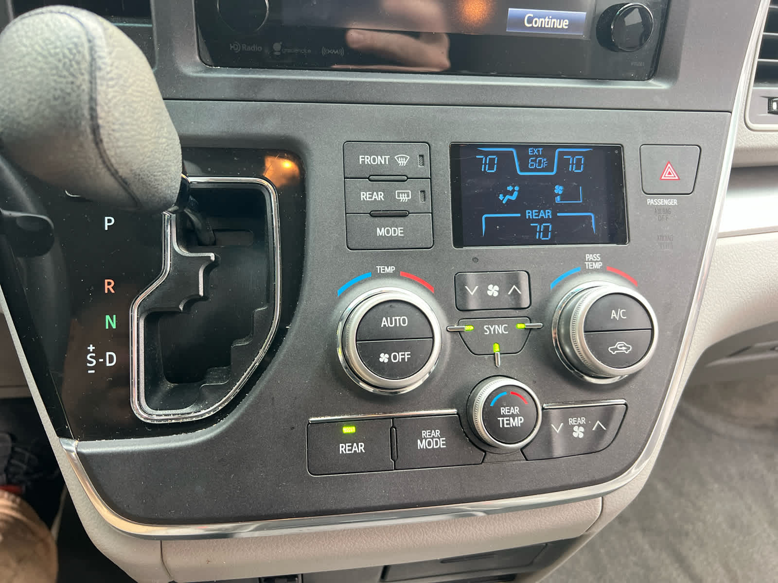 2017 Toyota Sienna LE