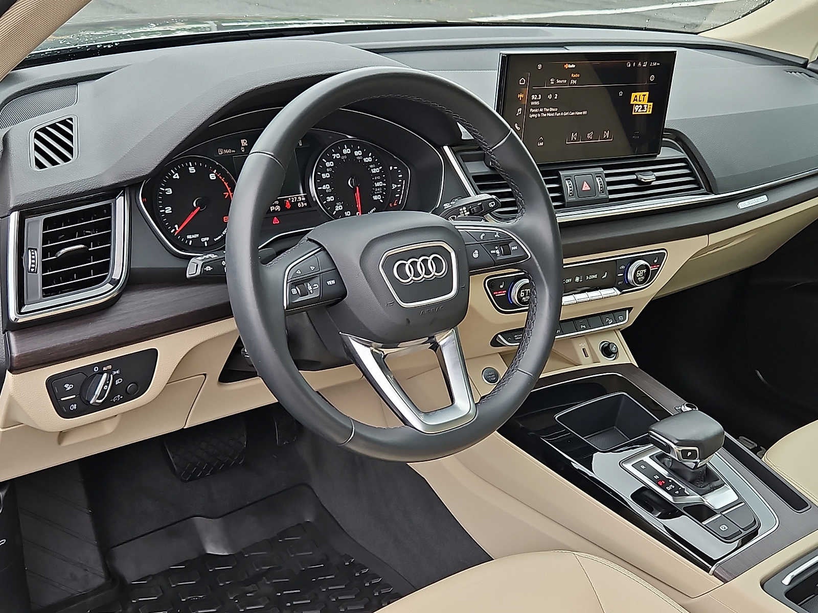 2022 Audi Q5 S line Premium