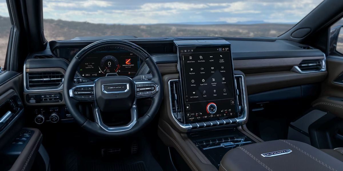 Dashboard display and infotainment screen in the GMC Yukon XL Denali Trim